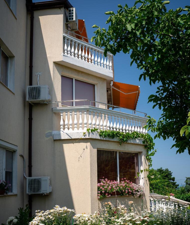 Hotel Къща За Гости Slav Varna Esterno foto