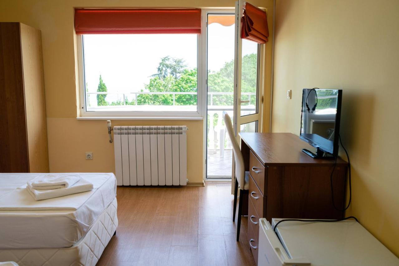 Hotel Къща За Гости Slav Varna Esterno foto