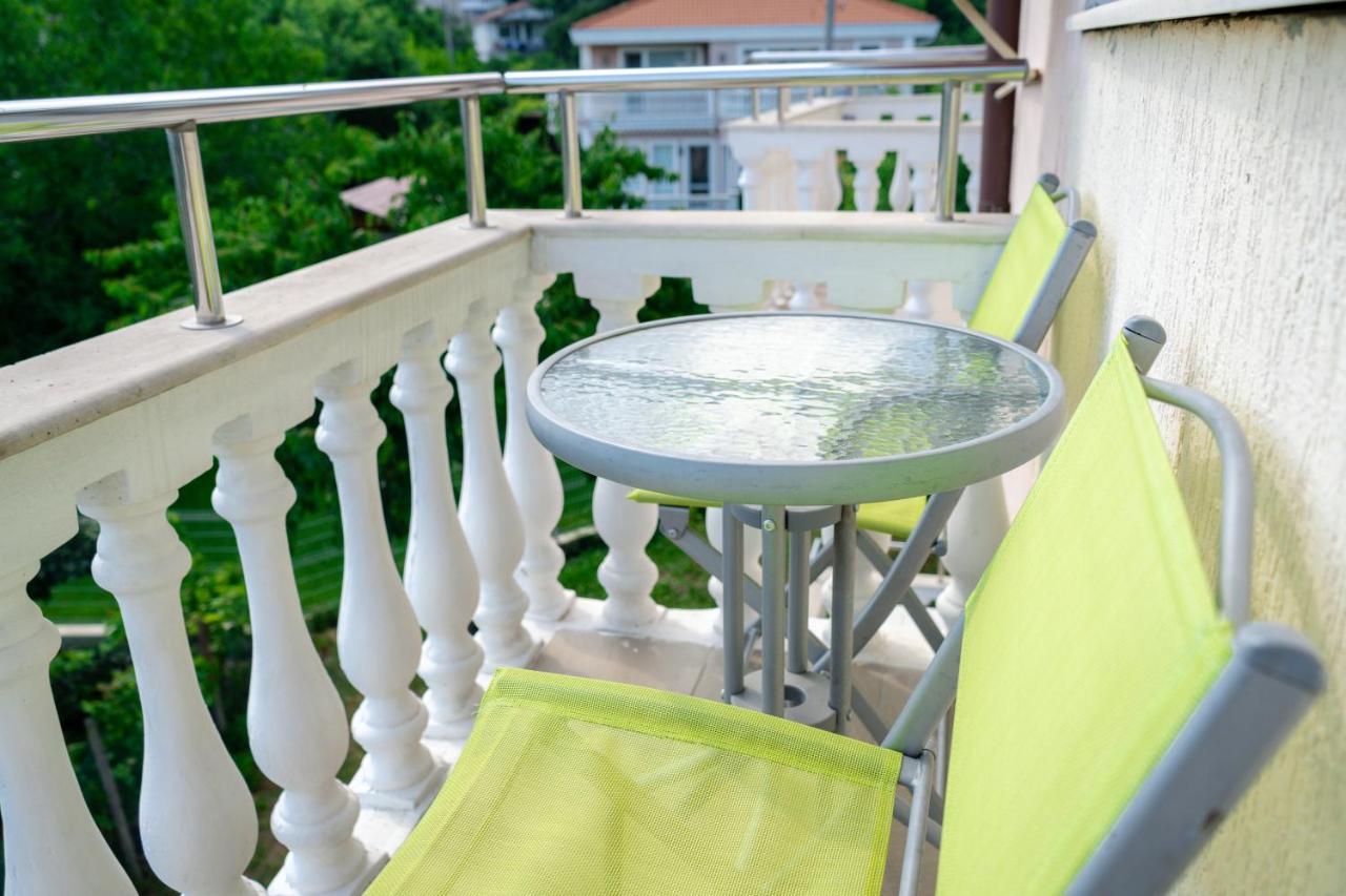 Hotel Къща За Гости Slav Varna Esterno foto