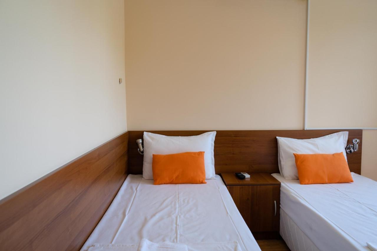 Hotel Къща За Гости Slav Varna Esterno foto